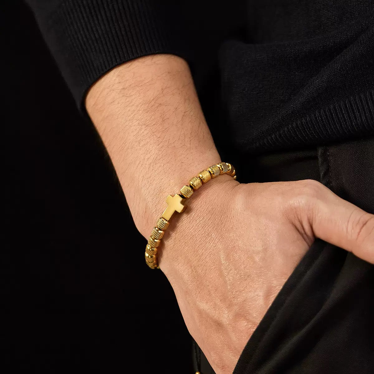 ELEVÉ Kova Faith Cross Bracelet